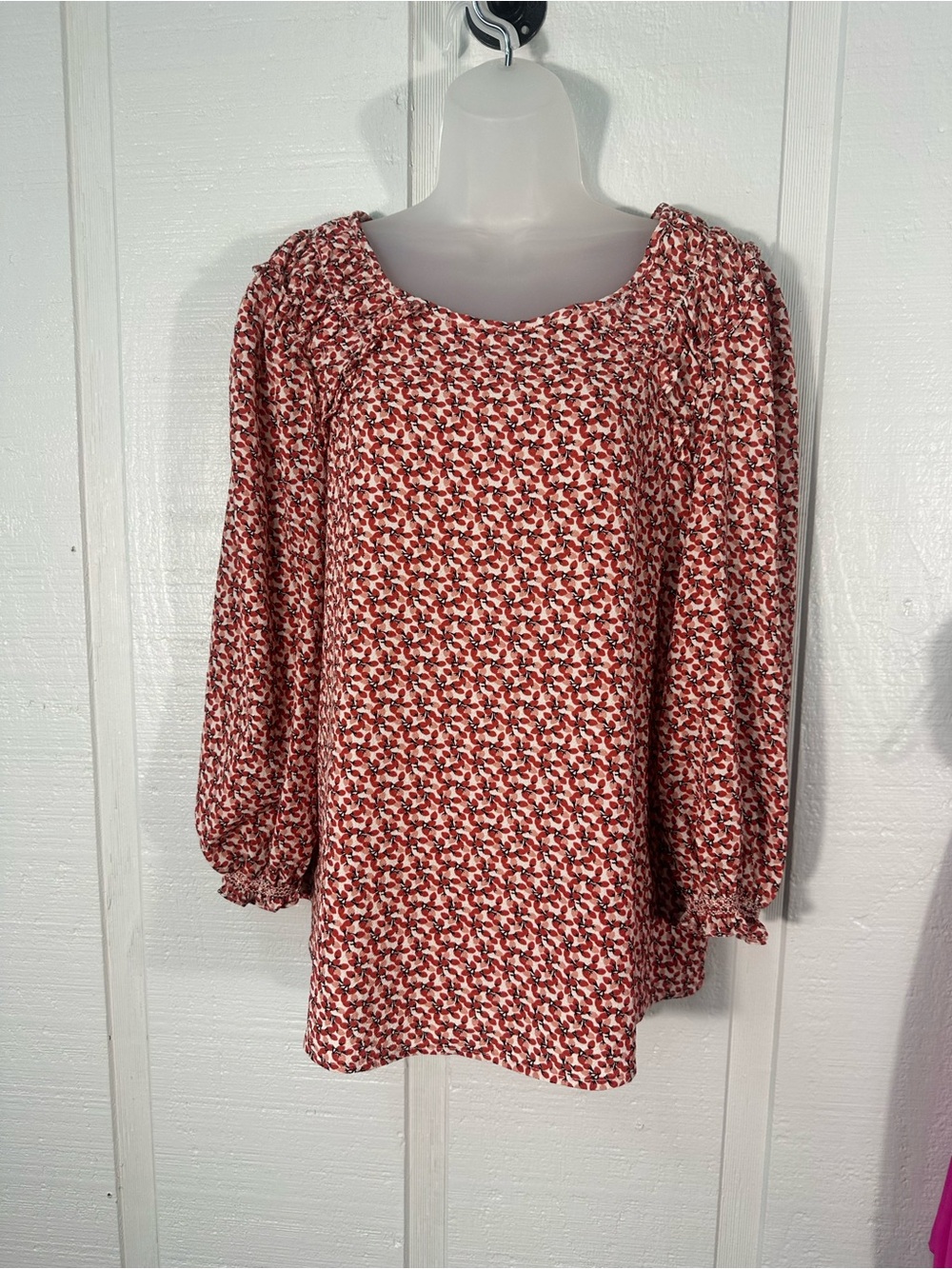 Max Studio Red and Pink Top Size XL EUC
